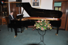 149 - (na zdjeciu) pianista Łukasz Kryjom