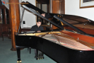 076 - (na zdjęciu)pianista Adam Podskarbi