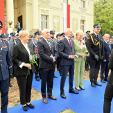 Święto Policji w Ostrowie. Odznaczenia i awanse dla 109 funkcjonariuszy 