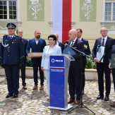 Święto Policji w Ostrowie. Odznaczenia i awanse dla 109 funkcjonariuszy 
