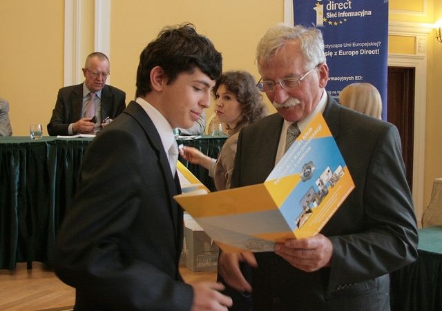 * img_5786.jpg