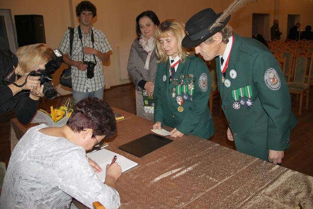 * img_4029.jpg