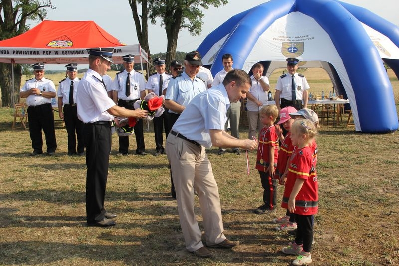 * img_7893.jpg
