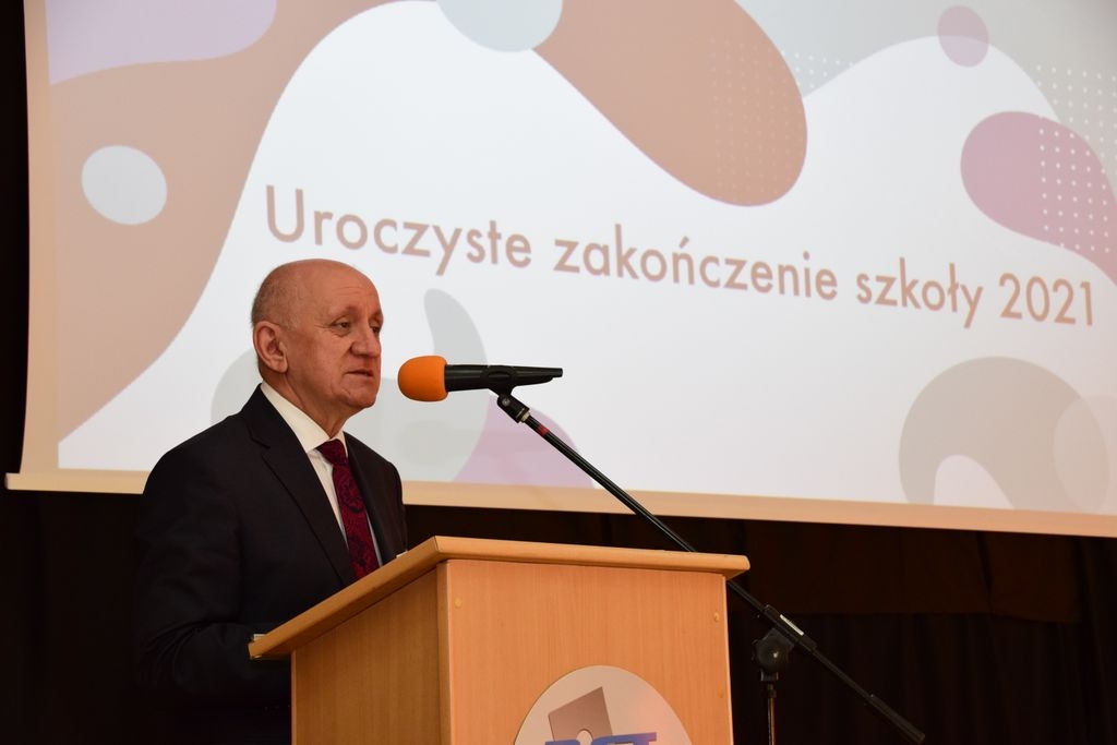 * zakonczenie_roku_2021_zst__3_.jpg