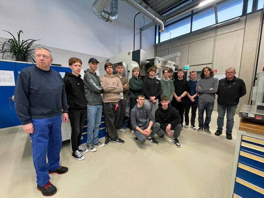 * received_900461336133990