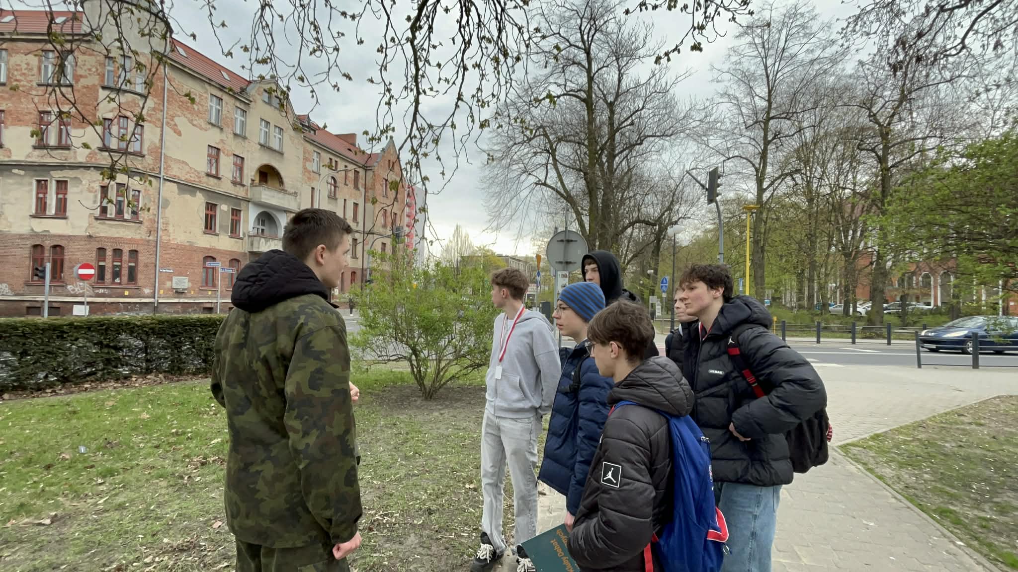 * 84d6a124-d703-47b4-a823-27ab2d8c7899